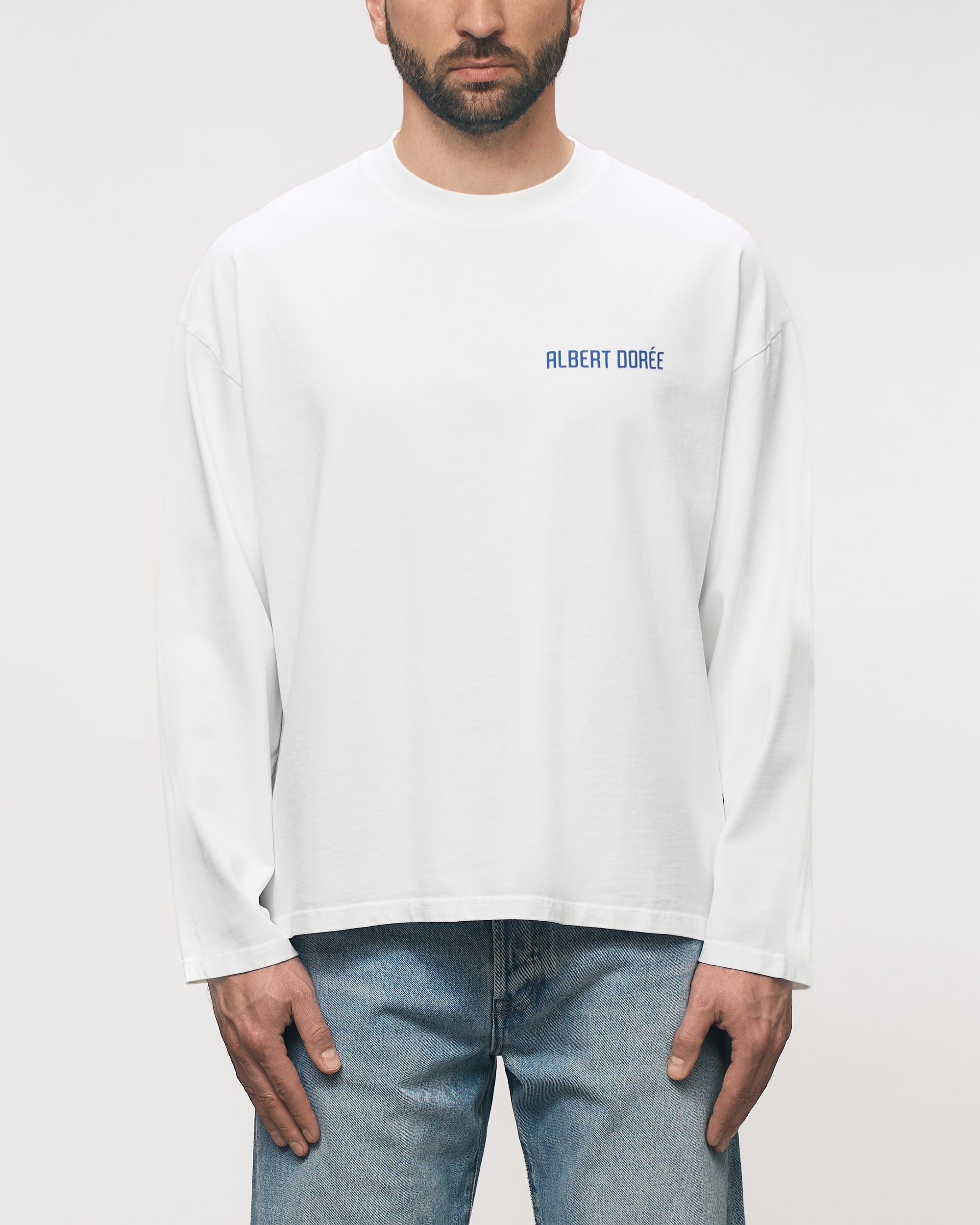 Model is 178cm and 78kg wearing size M